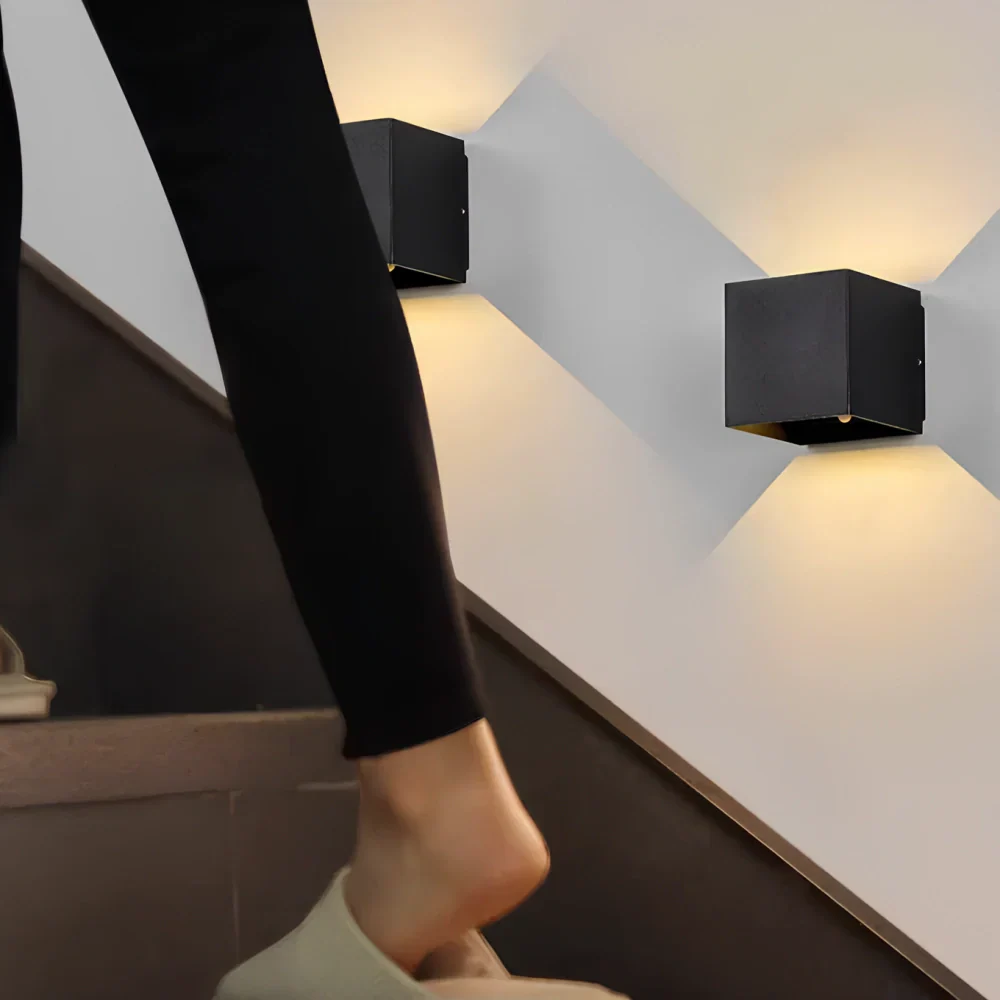 Adjustable Wall Light